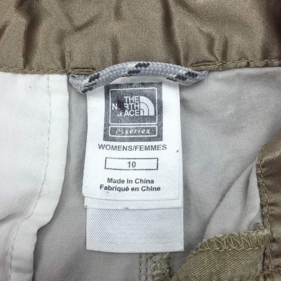 The North Face Shorts, women’s Size 10, Khaki - Picture 4 of 8